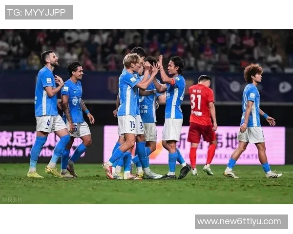 中超收官战激战正酣海港争冠与申花奇迹之战谁能胜出