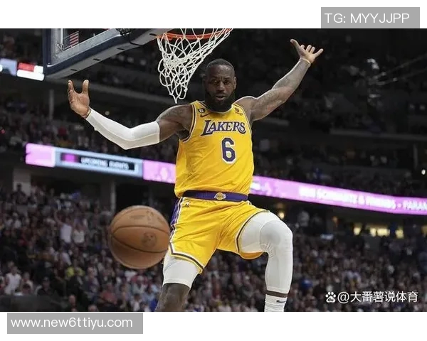 詹姆斯助攻总数达13691次距离超越保罗仅差71次